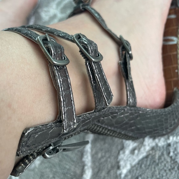 Sam Edelman triple strap jewelled gladiator sandal - Picture 2 of 4